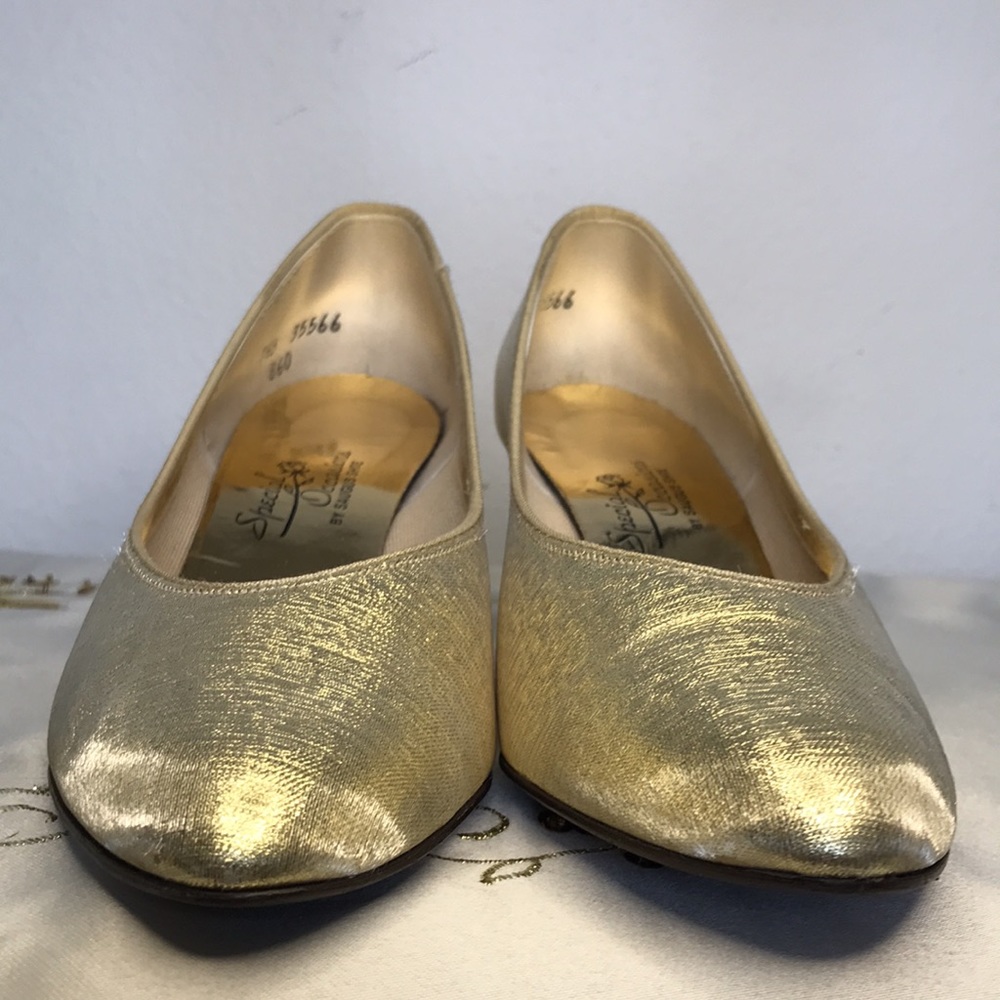 Vintage 80’s Gold Kitten Heel Pumps 7.5 - Picture 8 of 9